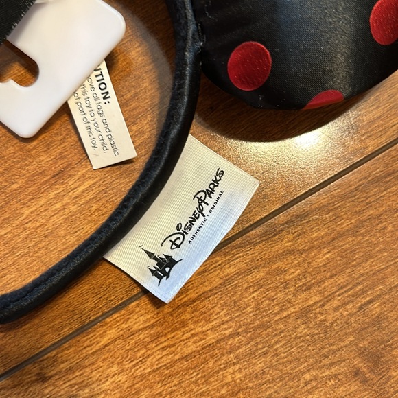 Disney parks brand new with tags Minnie ears! - Picture 2 of 4